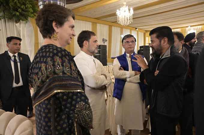 शरद पवार के 85वें जन्मदिन की पार्टी में राहुल गांधी और  गौतम अडानी मिले !