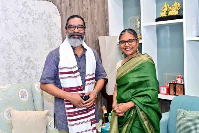 सीएम से मिलीं डॉ सोनाझरिया मिंज, यूनेस्को की को-चेयर नियुक्त होने पर मिली बधाई