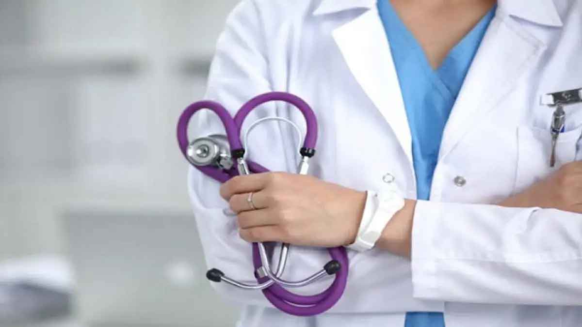 स्वास्थ्य विभाग ने  143 डॉक्टरों की सेवा समाप्त की