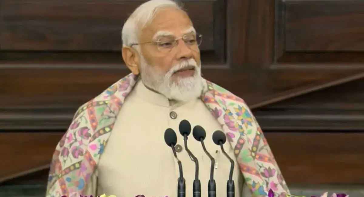 CSPOC सम्मेलन : पीएम मोदी ने कहा, भारतीय लोकतंत्र का मॉडल जन-कल्याण का मॉडल है