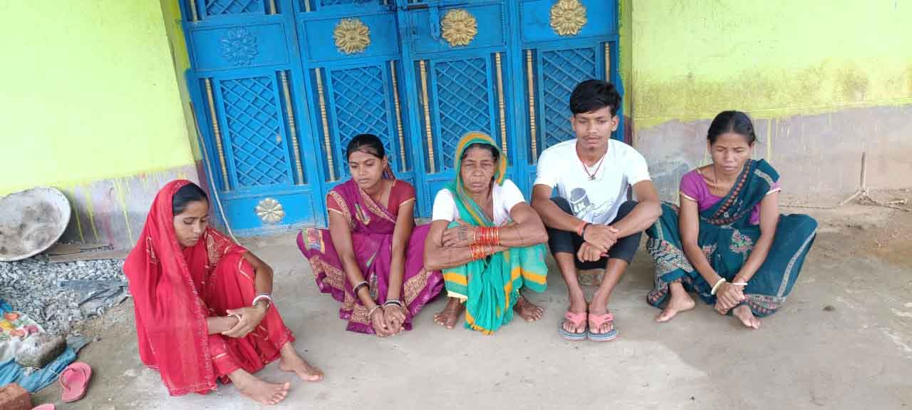 कुवैत में एक महीने से पड़ा है रामेश्वर महतो का शव, परिजन अंतिम दर्शन को तरस रहे