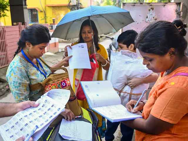 SIR के बाद पश्चिम बंगाल की मतदाता सूची का मसौदा प्रकाशित, 58 लाख से अधिक नाम हटे