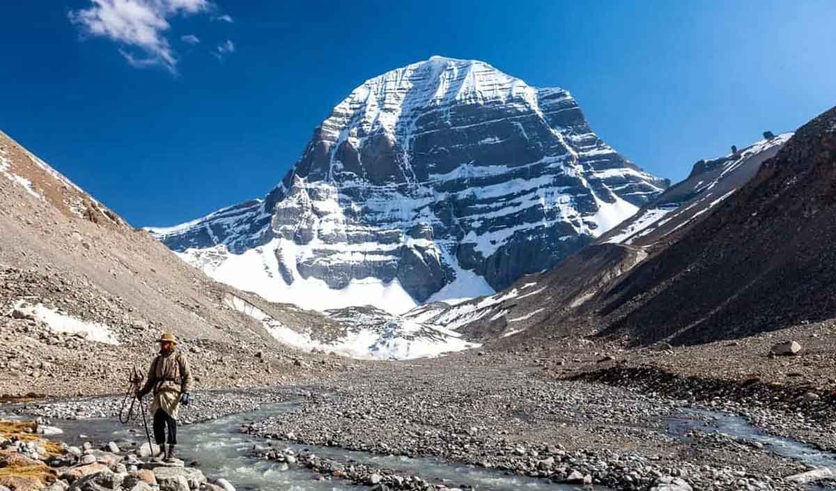 कैलाश मानसरोवर यात्रा : 36 तीर्थयात्रियों का पहला जत्था सिक्किम की राजधानी गंगटोक पहुंचा