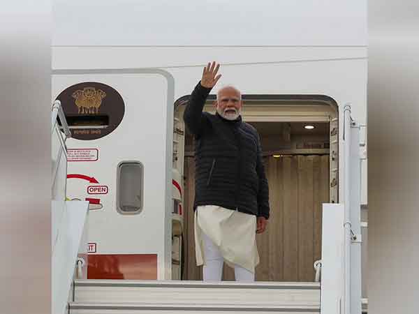 G7 के मंच से बोले पीएम मोदी, आतंकी समर्थक देशों को इनाम देने की दोहरी नीति नहीं चलेगी