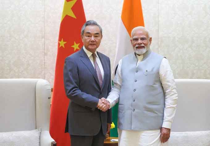 चीन के विदेश मंत्री वांग यी ने  NSA अजीत डोभाल के साथ बैठक की, प्रधानमंत्री नरेंद्र मोदी से मिले