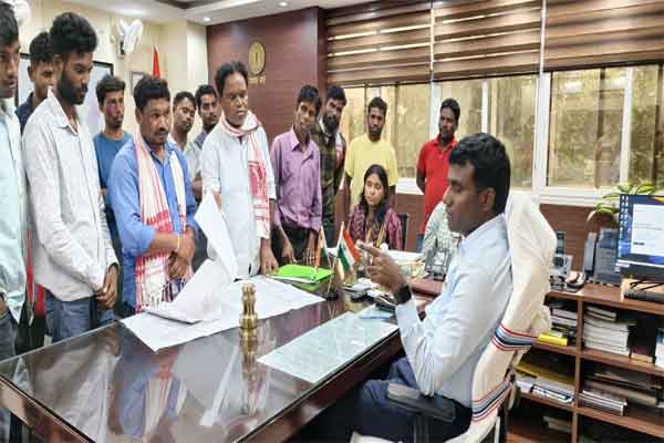 रांची समाहरणालय में जनता दरबार लगा, मोहर्रम की तैयारी को लेकर उपायुक्त ने बैठक की