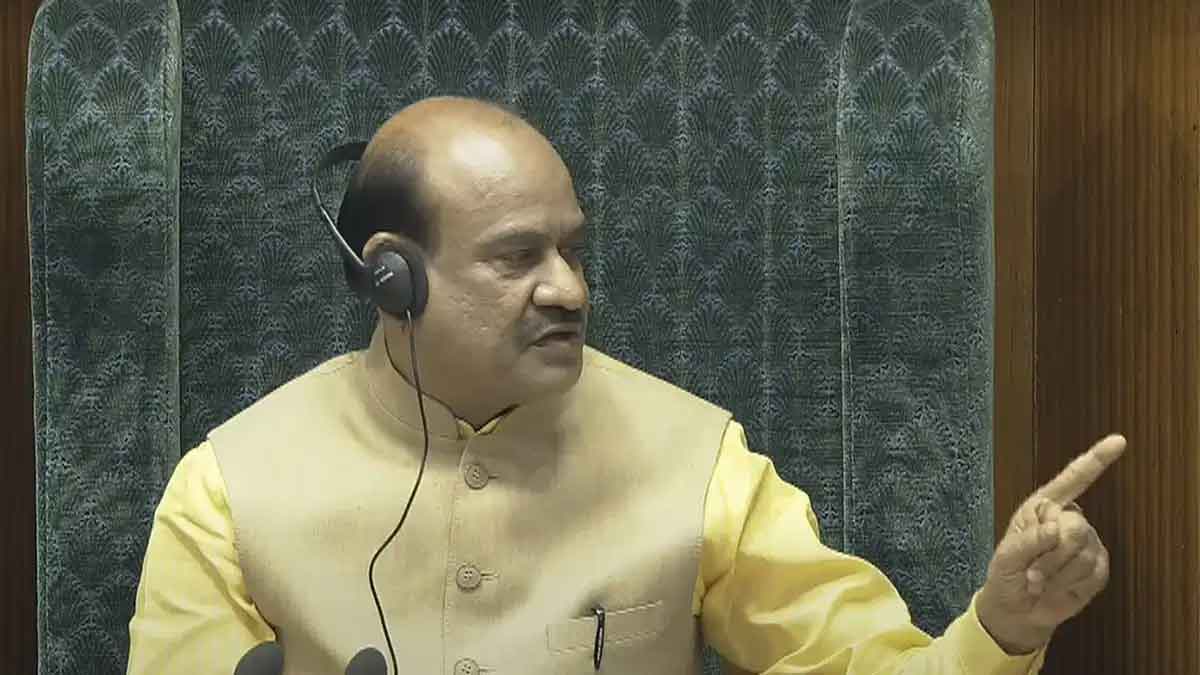 लोकसभा : भाजपा ने कहा, विपक्ष ने लोकतंत्र को शर्मसार किया, टीएमसी का आरोप, मंत्रियों ने महिला सांसदों के साथ धक्का-मुक्की की