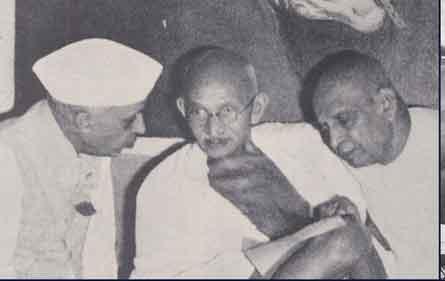 राहुल गांधी  ने कहा, जवाहरलाल नेहरू का लेखन सिर्फ इतिहास नहीं, भारत की विकसित होती चेतना का रिकॉर्ड है