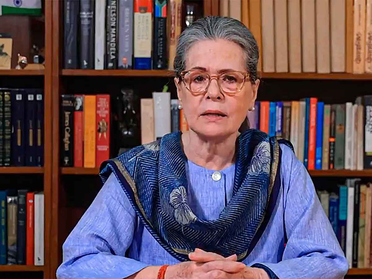 ईरान-इजरायल संघर्ष : सोनिया गांधी ने मोदी सरकार की चुप्पी को कूटनीतिक और नैतिक विफलता बताया