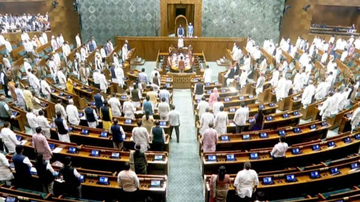 लोकसभा में 16 और राज्यसभा में 9 घंटे ऑपरेशन सिंदूर पर चर्चा होगी, सरकार तैयार, दोनों सदन मंगलवार तक स्थगित