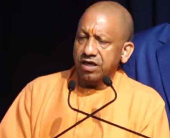 योगी आदित्यनाथ ने चेताया, धर्म का मुखौटा लगा सनातन धर्म को कमजोर करनेवालों  से सावधान रहें