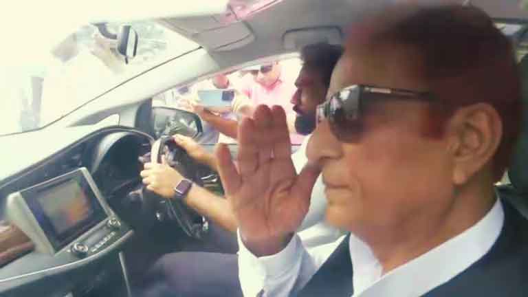 सपा नेता आजम खान 23 माह के बाद उत्तर प्रदेश की सीतापुर जेल से रिहा