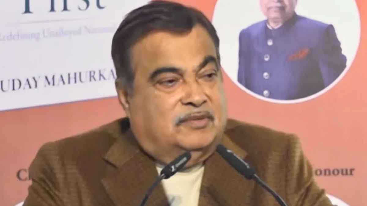 दिल्ली प्रदूषण पर गड़करी ने कहा, मुझे भी हुआ संक्रमण,  पेट्रोल-डीजल  वाहन इसके कारक, इलेक्ट्रिकल वाहनों को मिले प्राथमिकता