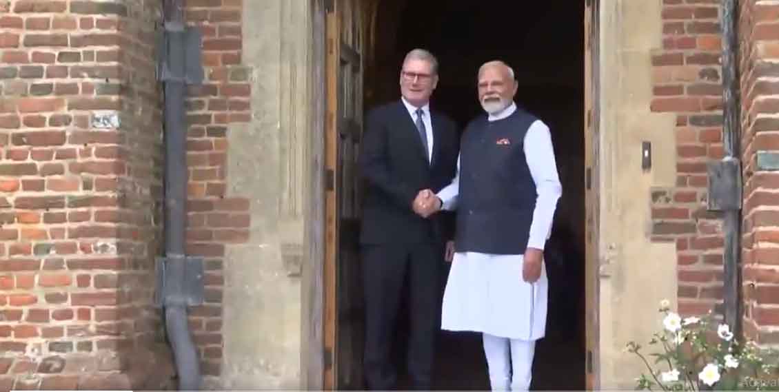 पीएम मोदी ने किएर स्टार्मर से की मुलाकात,  भारत-ब्रिटेन फ्री ट्रेड डील पर लगी मुहर