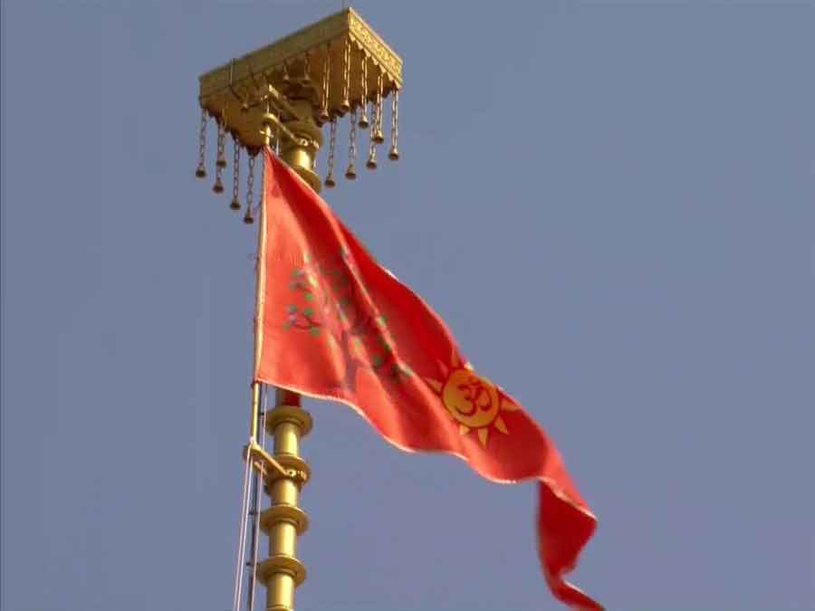 पीएम मोदी ने राम मंदिर के शिखर पर धर्मध्वज फहराया, कहा, यह प्रभु श्रीराम के आदर्शों का उद्घोष है