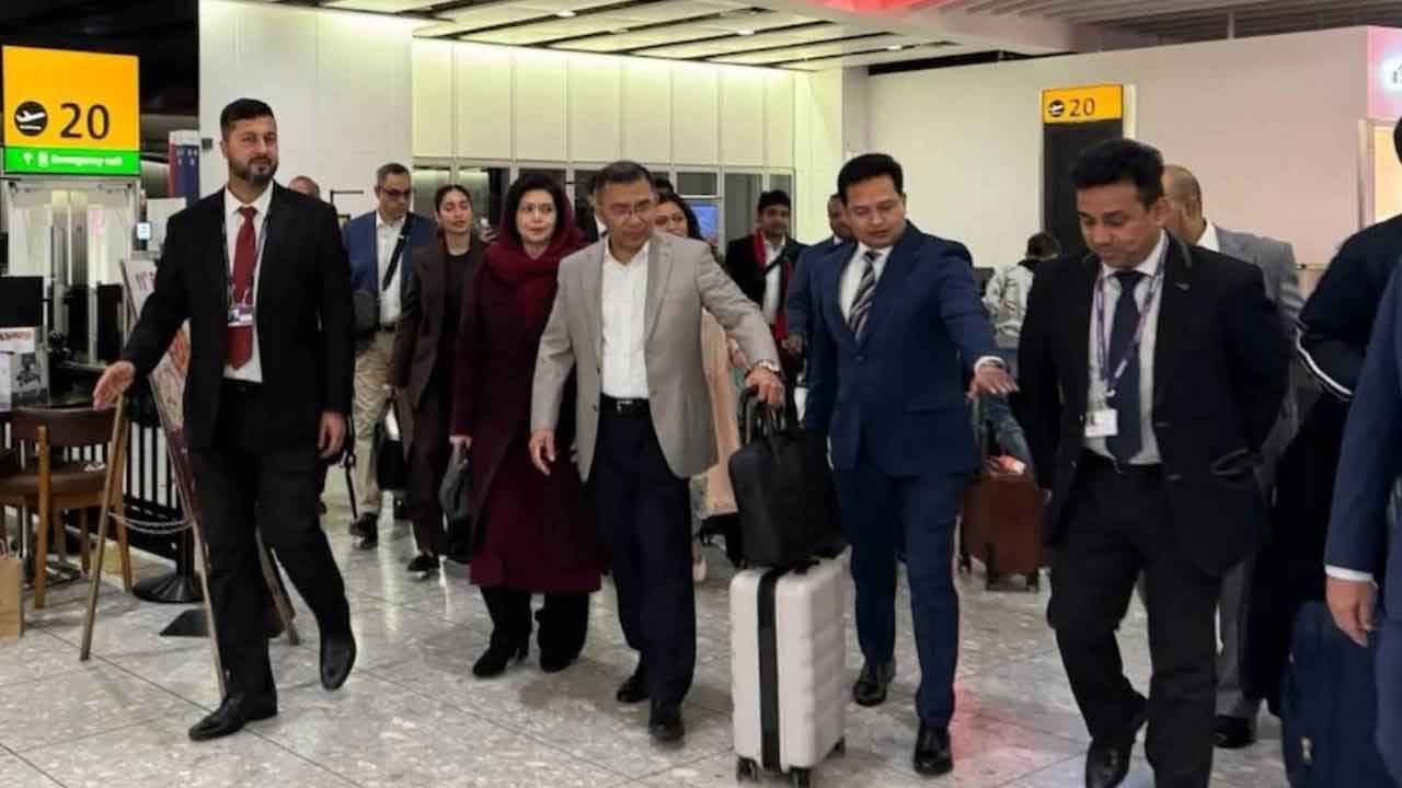 ढाका पहुंचे BNP के कार्यकारी अध्यक्ष तारिक रहमान, समर्थकों ने स्वागत किया