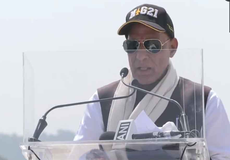 62 साल देश की रक्षा करने वाला  मिग-21 विदा हो गया,  राजनाथ सिंह ने 1971 के युद्ध में विमान के योगदान को याद किया