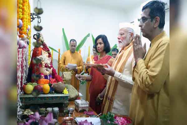 पूर्व सीजेआई डीवाई चंद्रचूड़ ने  कहा, मैं परहेज नहीं करता कि मैं हिंदू हूं, आस्था के प्रति प्रतिबद्ध हूं