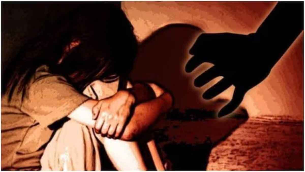 साउथ कलकत्ता लॉ कॉलेज परिसर में छात्रा के साथ गैंगरेप, तीन छात्र गिरफ्तार,भाजपा ममता पर हमलावर