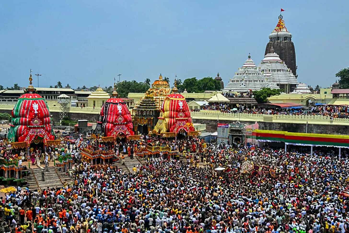 भगवान जगन्नाथ की रथ यात्रा शुरू, पुरी में उमड़े श्रद्धालु, पीएम मोदी, राष्ट्रपति मुर्मू ने दी शुभकामनाएं