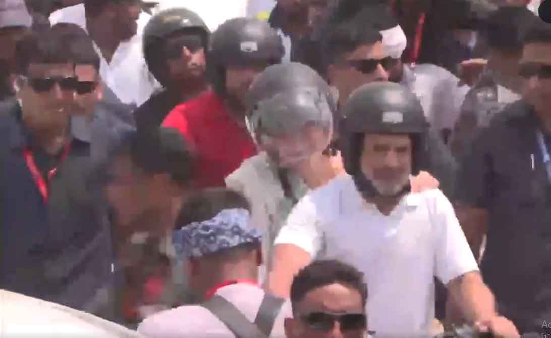 वोटर अधिकार यात्रा दरभंगा में, राहुल गांधी ने  प्रियंका गांधी के साथ बाइक रैली निकाली