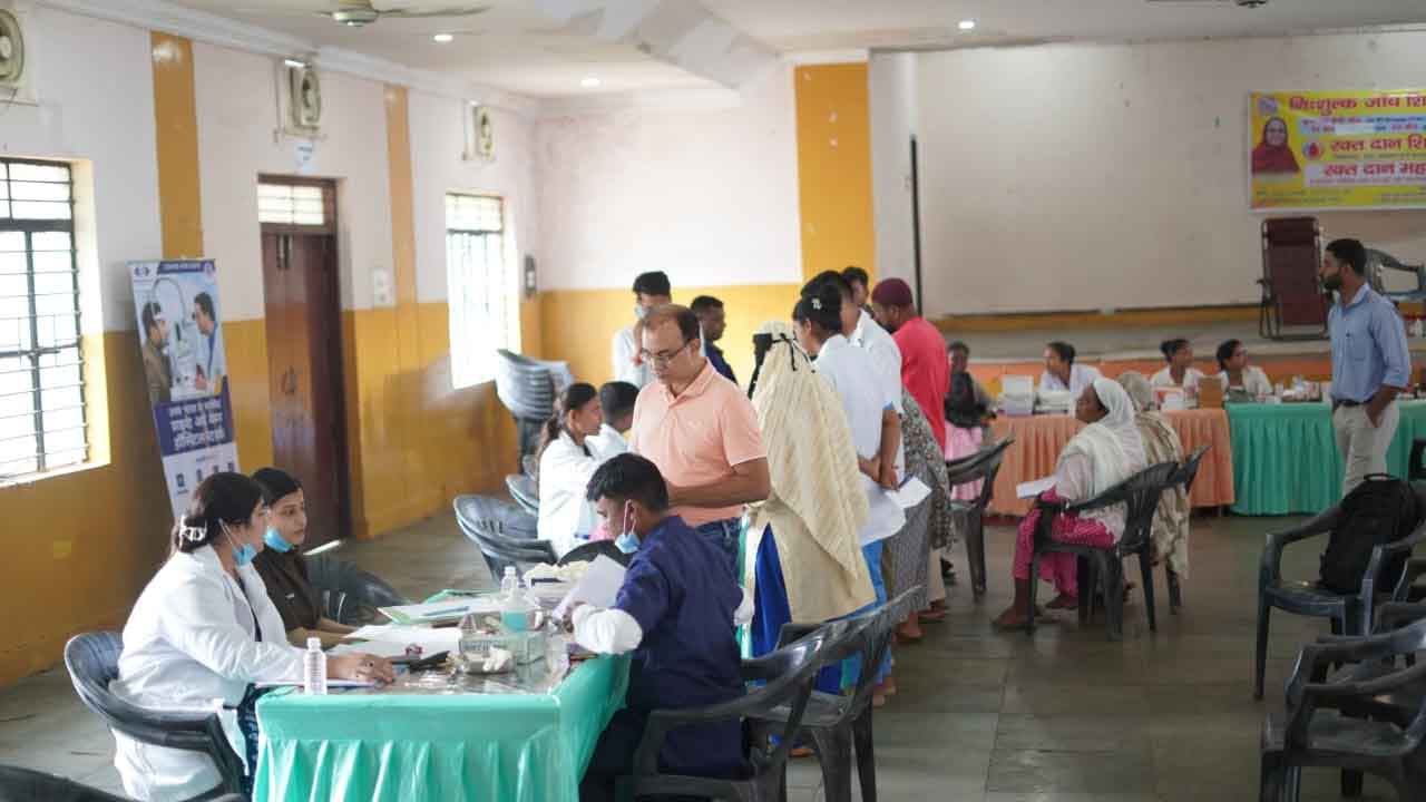 वोकेशनल ट्रेनिग सेंटर में  निशुल्क स्वास्थ्य जांच शिविर लगाया गया
