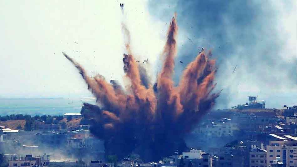 सीजफायर टूटा, इजरायल ने हमास पर एयर स्ट्राइक की, 60 लोग मारे गये