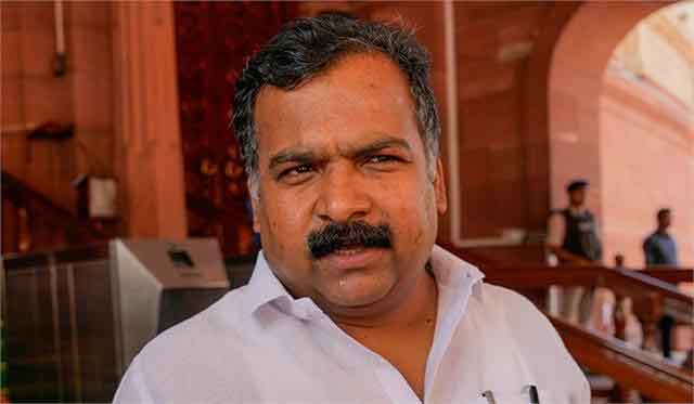 कांग्रेस नेताओं का आरएसएस पर हमला जारी,  मणिक्कम टैगोर ने अल कायदा से तुलना की