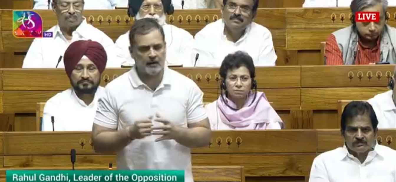 राहुल गांधी ने  लोकसभा  में ऑपरेशन सिंदूर को लेकर कहा, सरकार ने 30 मिनट में ही पाकिस्तान के सामने सरेंडर कर दिया