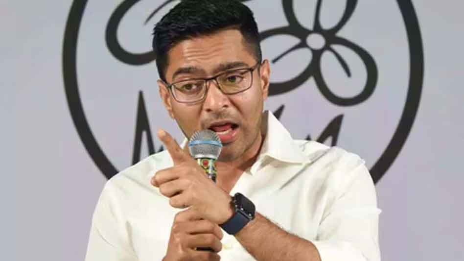 TMC का  प्रतिनिधिमंडल CEC से मिला, गरम बहस होने की खबर, अभिषेक बनर्जी ने कहा, सॉफ्टवेयर के जरिए हो रही वोट चोरी, CEC जवाब नहीं दे रहे