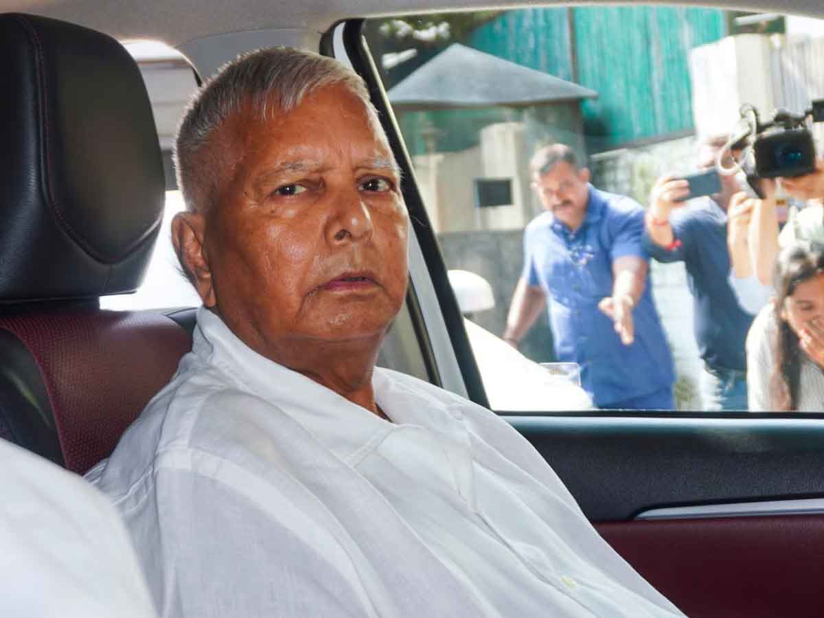 लैंड फॉर जॉब   :  दिल्ली हाई कोर्ट में लालू यादव की याचिका खारिज, सीबीआई जांच जारी रहेगी