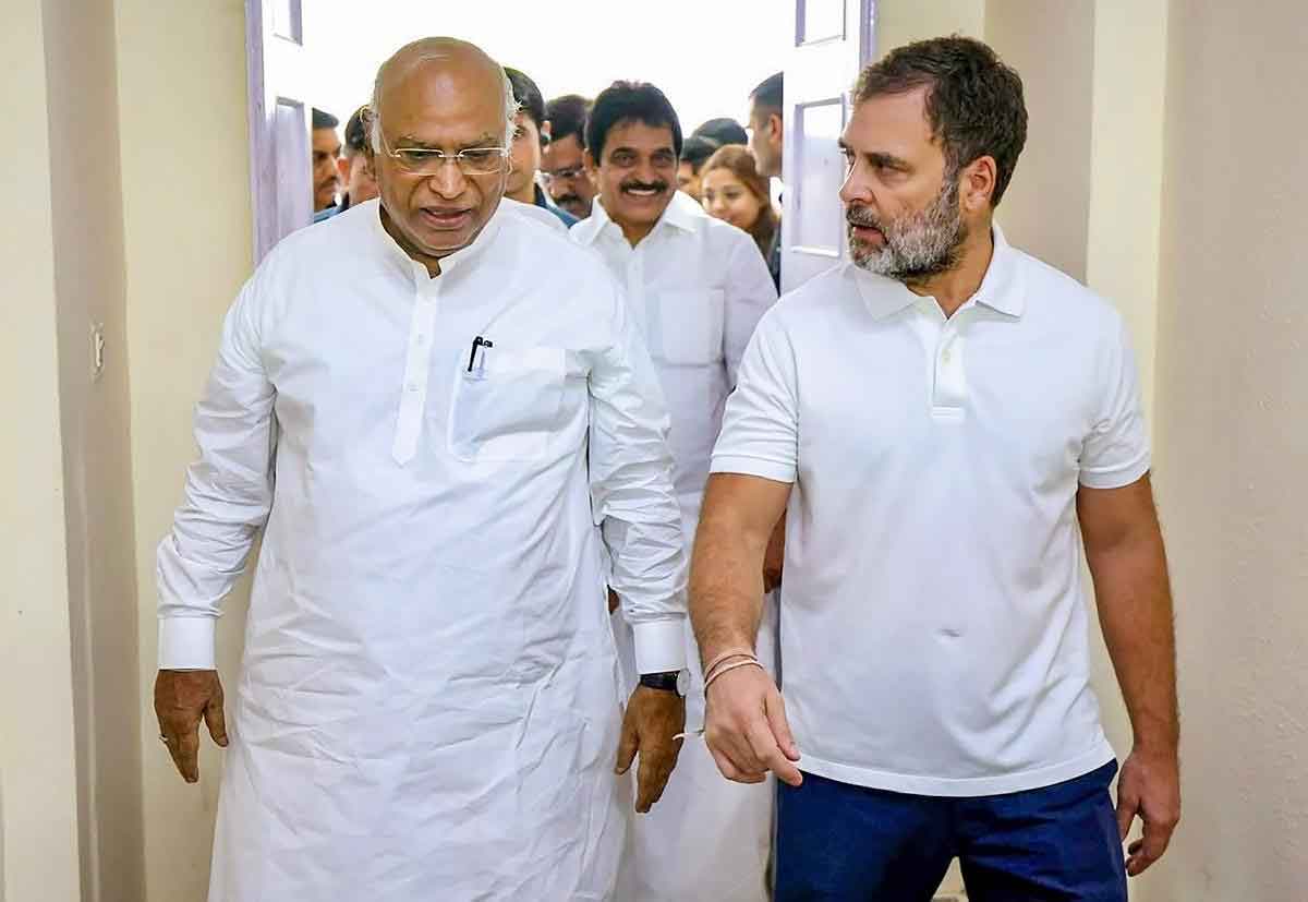 कांग्रेस चुनाव आयोग पर हमलावर, कहा, बिहार के दलितों, पिछड़ों, अल्पसंख्यकों का मताधिकार छीनने की साजिश हो रही