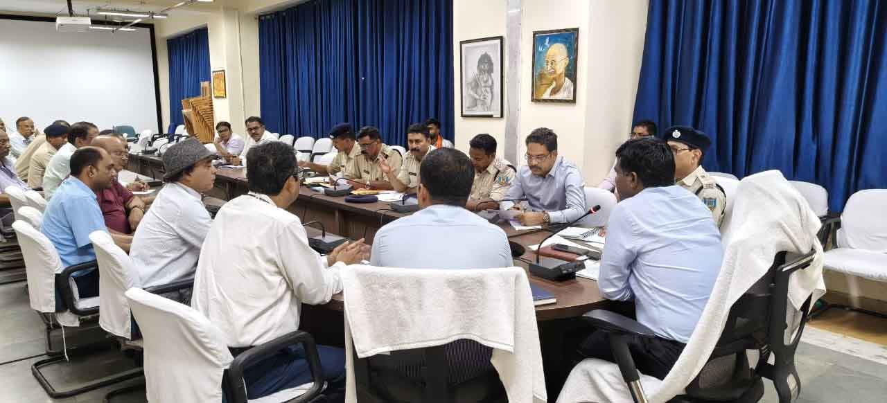 डीसी ने टीबी मुक्ति अभियान, मुहर्रम, सावन माह की तैयारी की समीक्षा की, दिये दिशा-निर्देश