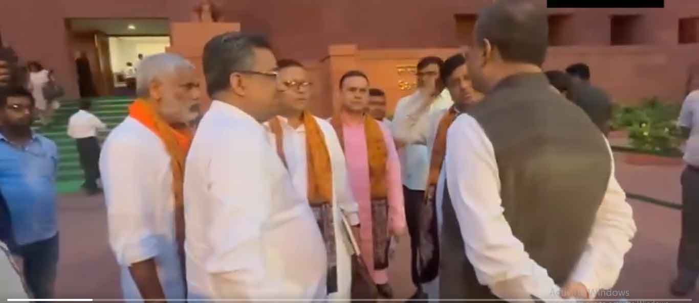 अमित शाह की पश्चिम बंगाल भाजपा नेताओं के साथ बैठक, विस चुनाव, एसआईआर, घुसपैठ पर चर्चा की खबर