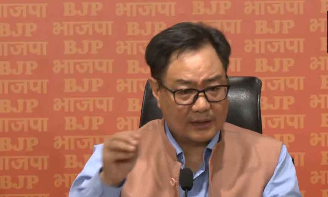 रिजिजू का पलटवार, बिहार में कोई मुद्दा नहीं बचा, तो राहुल गांधी हरियाणा की कहानी सुना रहे हैं