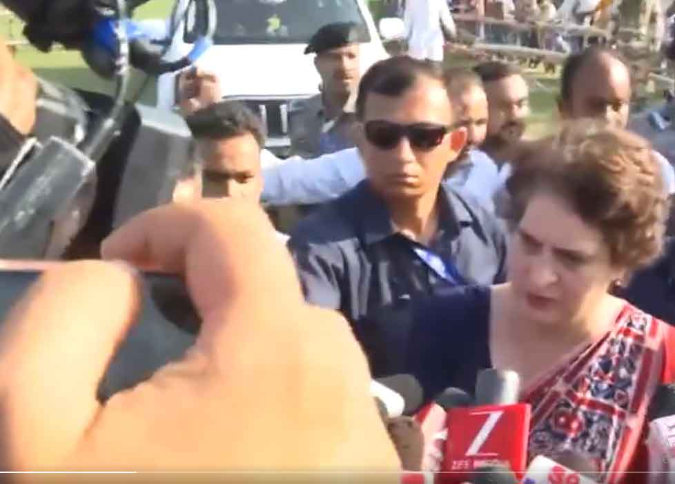 प्रियंका गांधी ने कहा,  मेरे भाई ने सेना का अपमान नहीं किया,  राहुल गांधी हमेशा सच ही बोलेंगे