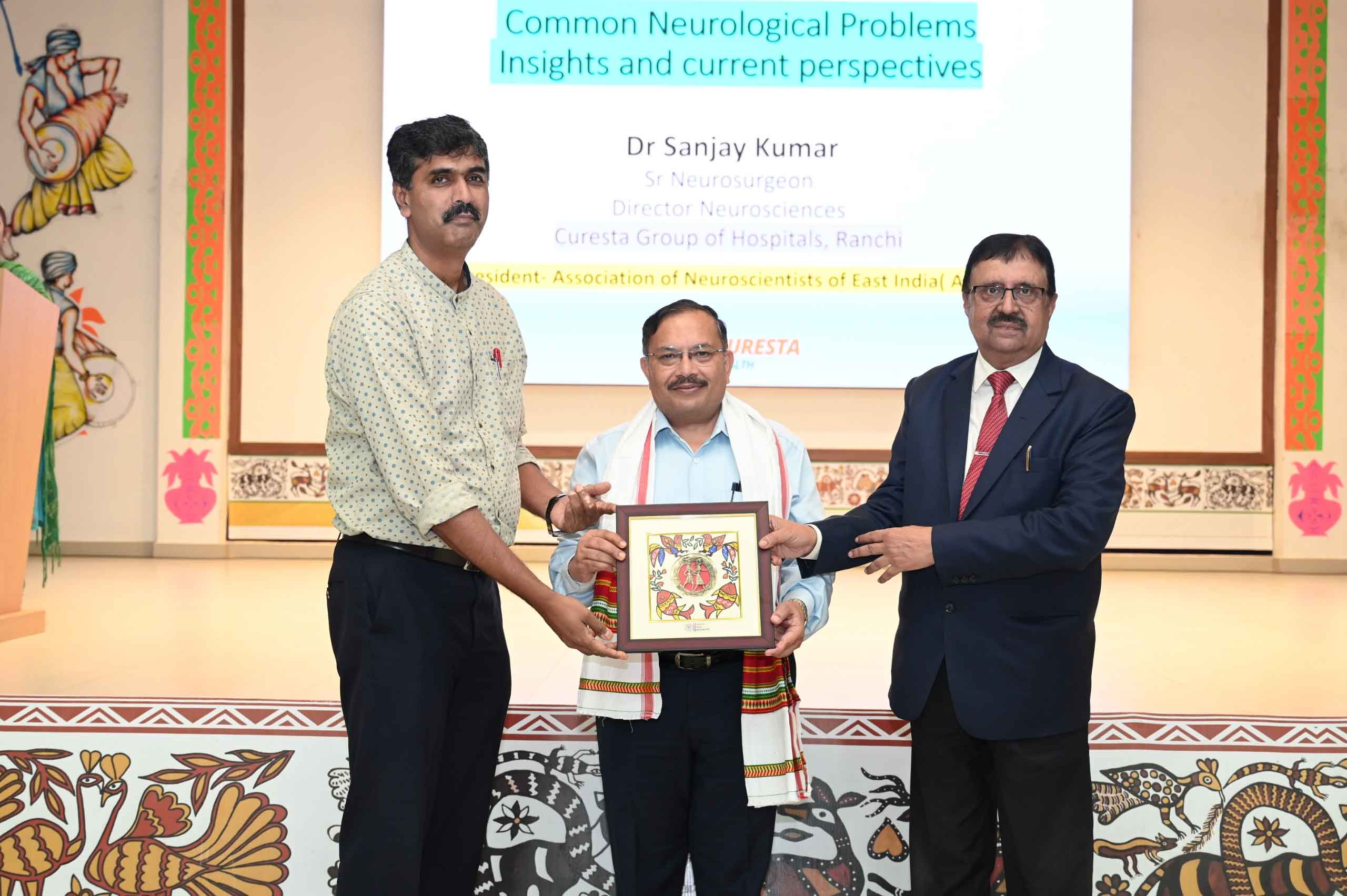 सरला बिरला विवि में एक्सपर्ट्स टॉक का आयोजन, न्यूरो सर्जन डॉ संजय कुमार ने ब्रेन स्ट्रोक से संबंधित जानकारी दी