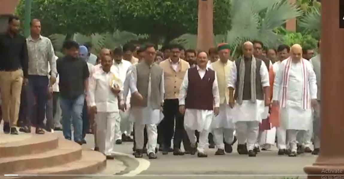 राजग संसदीय दल बैठक में ऑपरेशन सिंदूर की सफलता को लेकर पीएम मोदी को सम्मानित किया गया