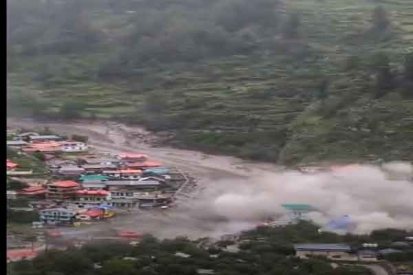 उत्तरकाशी में  बादल फटने से भारी तबाही मचने की खबर, कई लोग मलबे में दबे, 60  लापता
