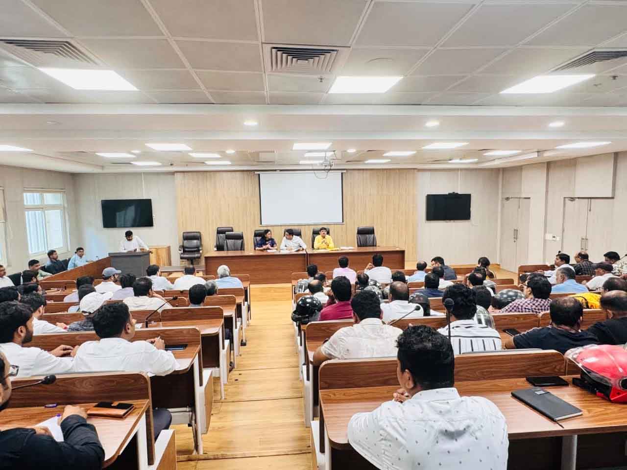 रांची नगर निगम का अहम फैसला, बड़े बकायेदारों के बैंक खाते होंगे फ्रीज, जारी होंगे बॉडी वारंट