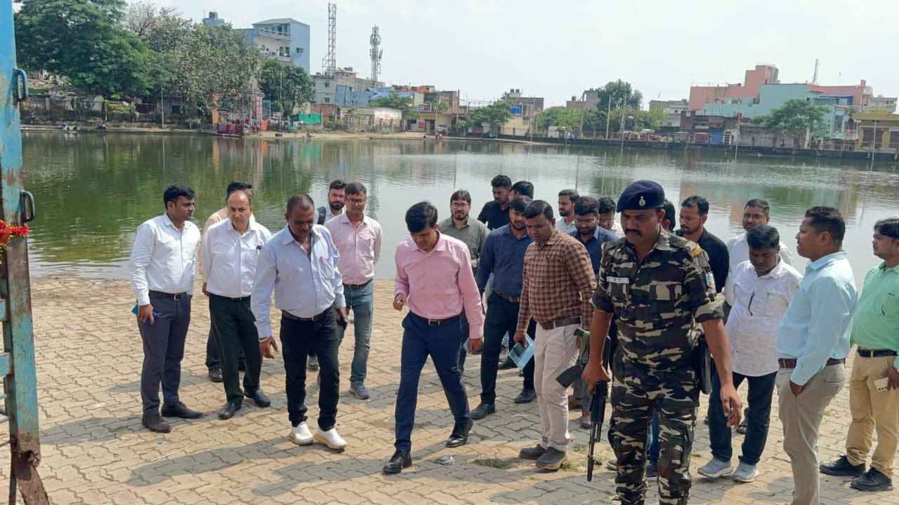 निगम प्रशासक ने  मधुकम इलाके और तालाब का निरीक्षण किया, नया मास्टर प्लान बनाने का निर्देश