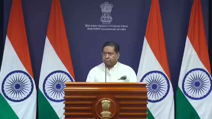 भारत ने ट्रंप की पाकिस्तान के परमाणु परीक्षण से जुड़ी टिप्पणी संज्ञान में ली है :   विदेश मंत्रालय