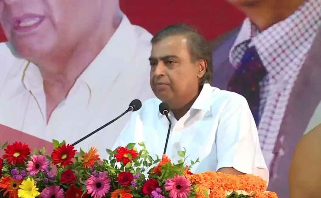 मुकेश अंबानी ने आईसीटी  मुंबई को 151 करोड़ रुपये दान देने की घोषणा की