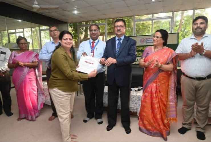 सरला बिरला विश्वविद्यालय  में समर कैंप का समापन, प्रमाण पत्र बांटे गये