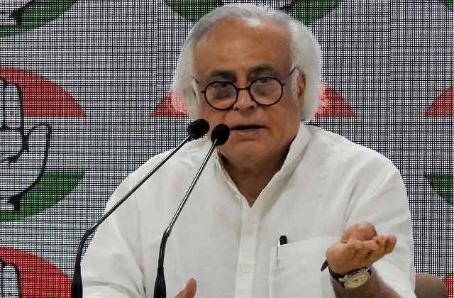 वर्ल्ड बैंक की रिपोर्ट को लेकर कांग्रेस ने मोदी सरकार को घेरा, कहा, धोखाधड़ी का सच सामने आ गया