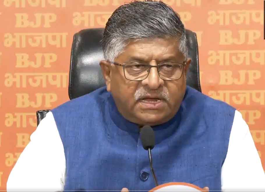 उपराष्ट्रपति पद के उम्मीदवार सुदर्शन रेड्डी लालू यादव से मिले, भाजपा ने कहा, पाखंड उजागर हो गया