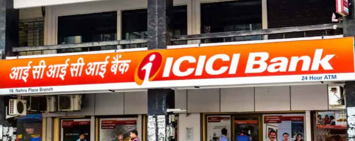 बैंकिंग क्षेत्र में हलचल, ICICI बैंक ने नियम बदला, सेविंग्स अकाउंट में 50,000 रुपये बैलेंस रखना जरूरी