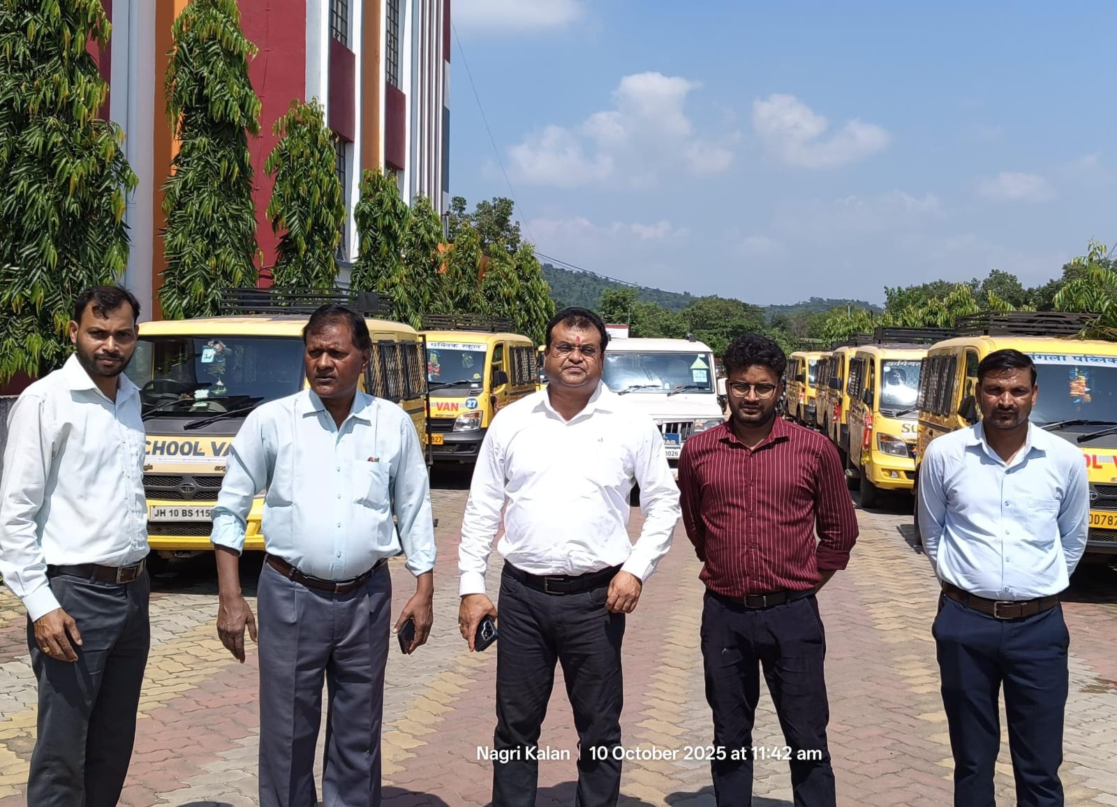 धनबादः भूली में स्कूल बसों की जांच, 16 वाहनों का कटा 1.50 लाख का चालान