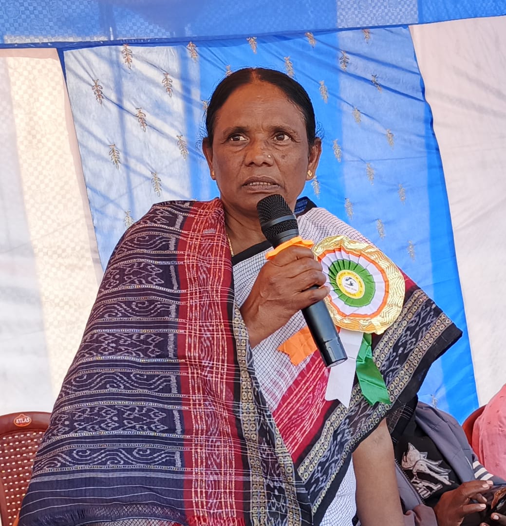 सांसद जोबा माझी के सवाल पर रेलमंत्री ने इस्पात एक्सप्रेस का गोइलकेरा स्टेशन पर ठहराव को दी मंजूरी