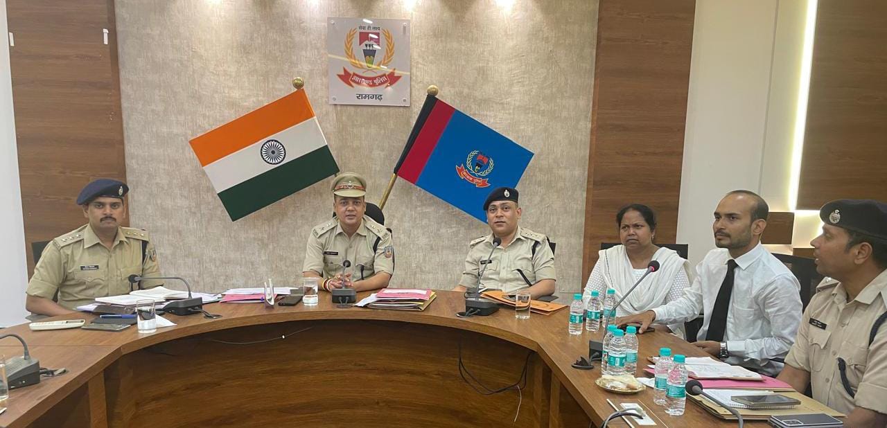 रामगढ़ः नक्सल गतिविधियों पर विशेष निगरानी रखें- एसपी